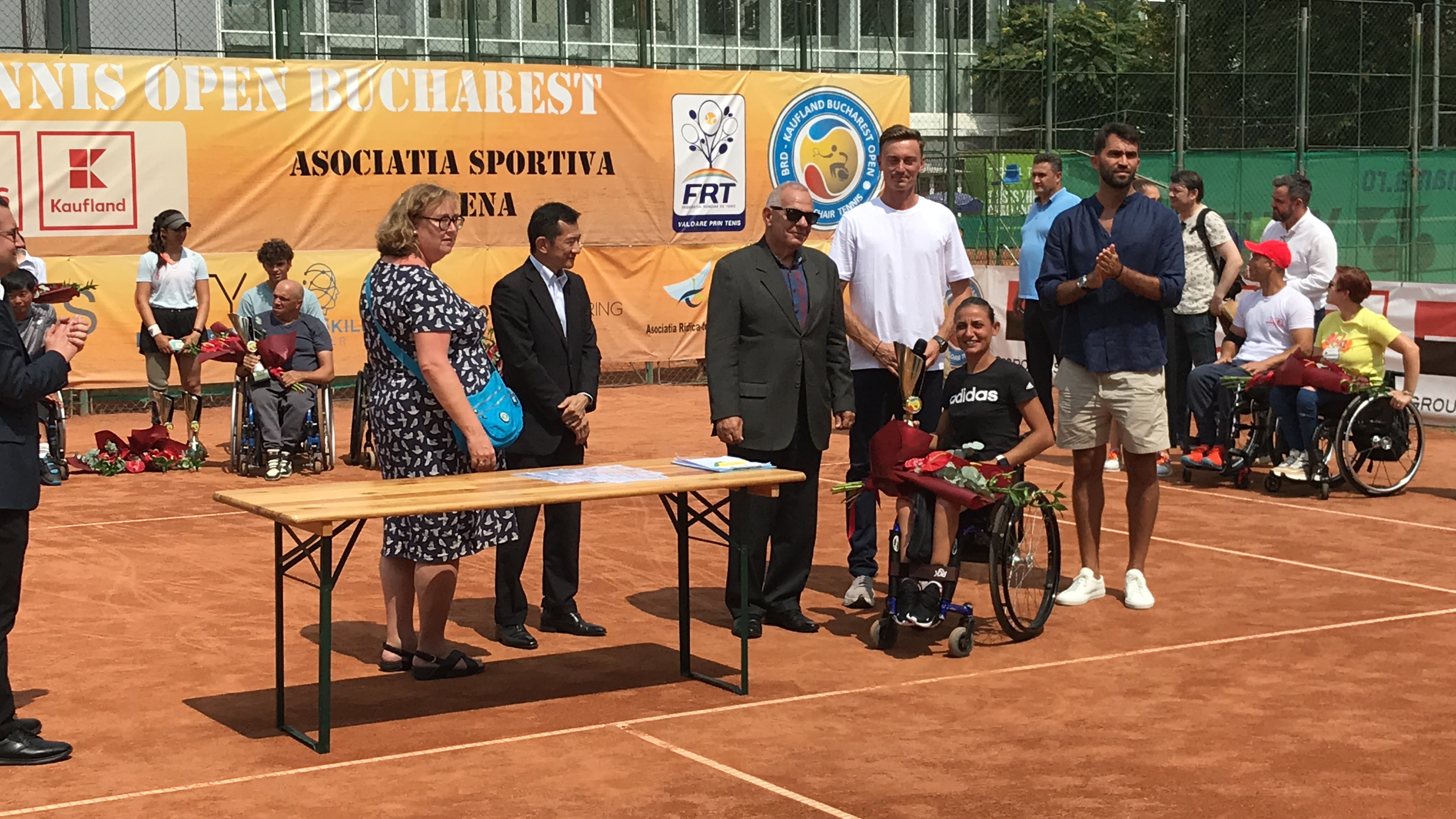 Участие на българката Зоя Чавдарова в тенис турнир за хора в инвалидни колички в Букурещ 